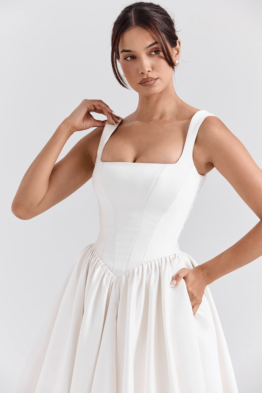 Aveline Corset Gown - Musttbuy