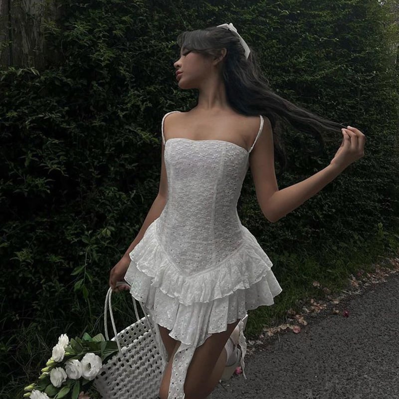 Lilou Eyelet Ruffle Dress - Musttbuy