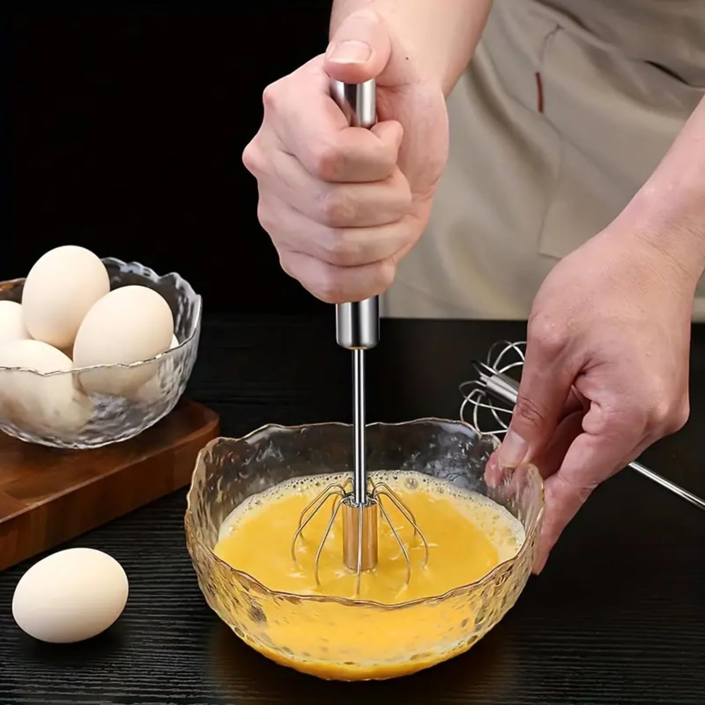 Semi - Automatic Egg Whisk - Musttbuy