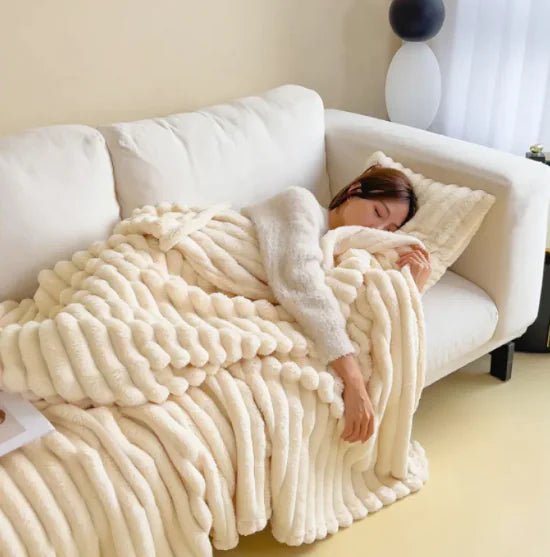 Soft Wind Bubble Velvet Blanket - Musttbuy